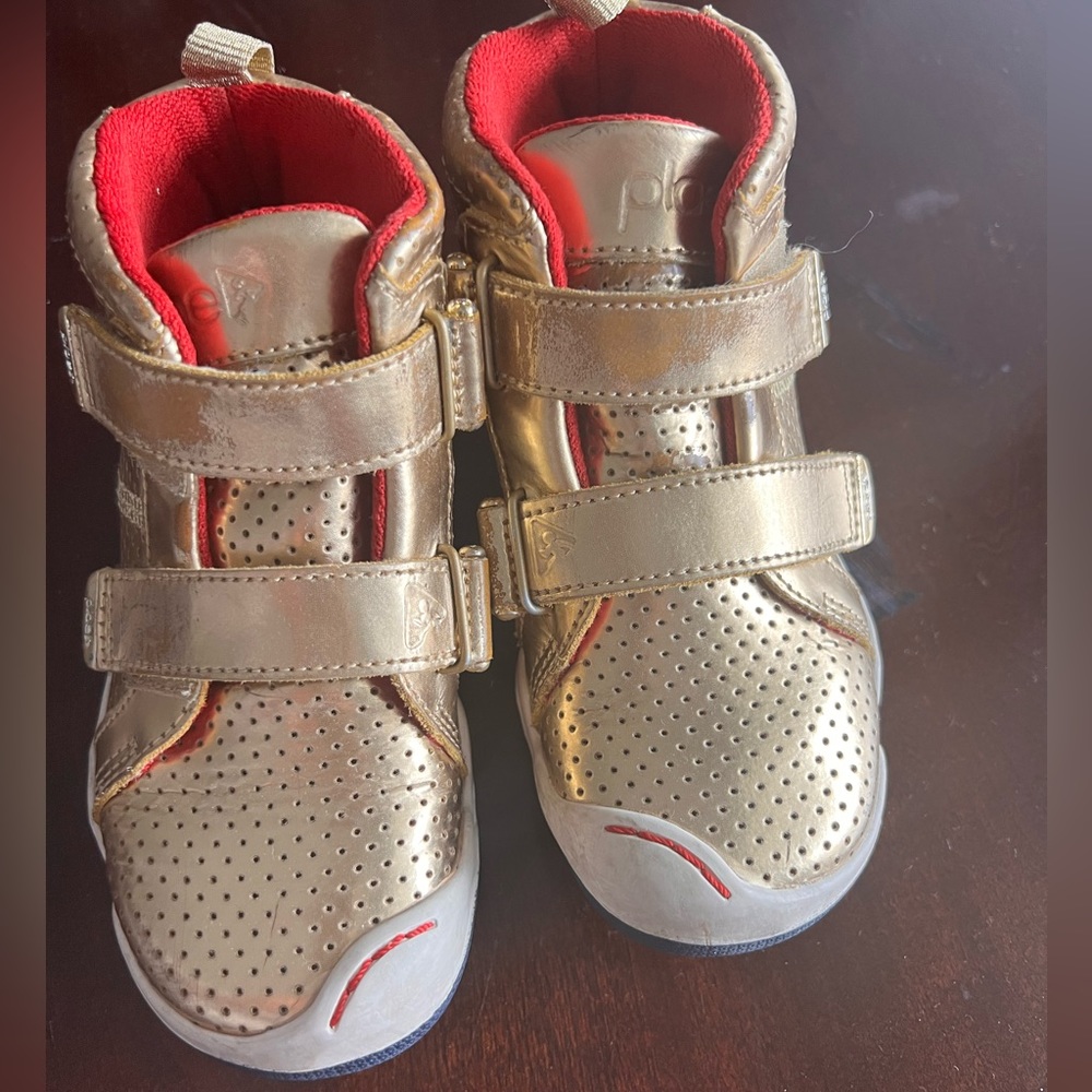 Kids’ PLAE sneakers, size 11 (toddlers), grow spurt proof